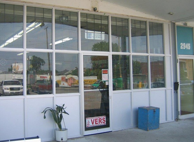 Aluminium glass doors from Vertech 1800 Series